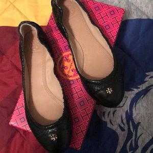 Tory Burch York flat